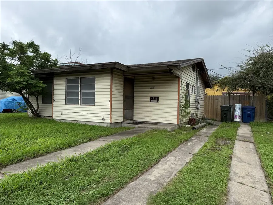 4541 Larkspur, Corpus Christi, TX 78416 - #2