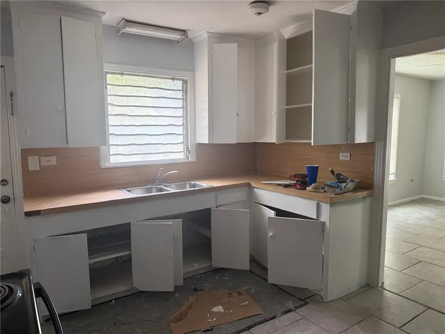 325 Rosebud Avenue, Corpus Christi, TX 78404 - #3