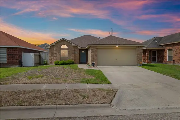 6829 Blue Skyway Drive, Corpus Christi, TX 78414