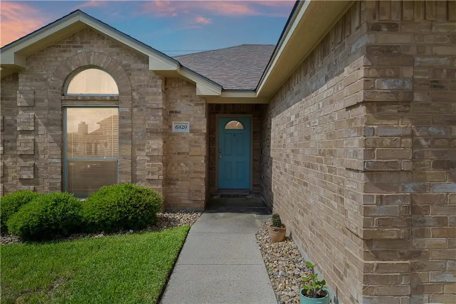 6829 Blue Skyway Drive, Corpus Christi, TX 78414 - #2