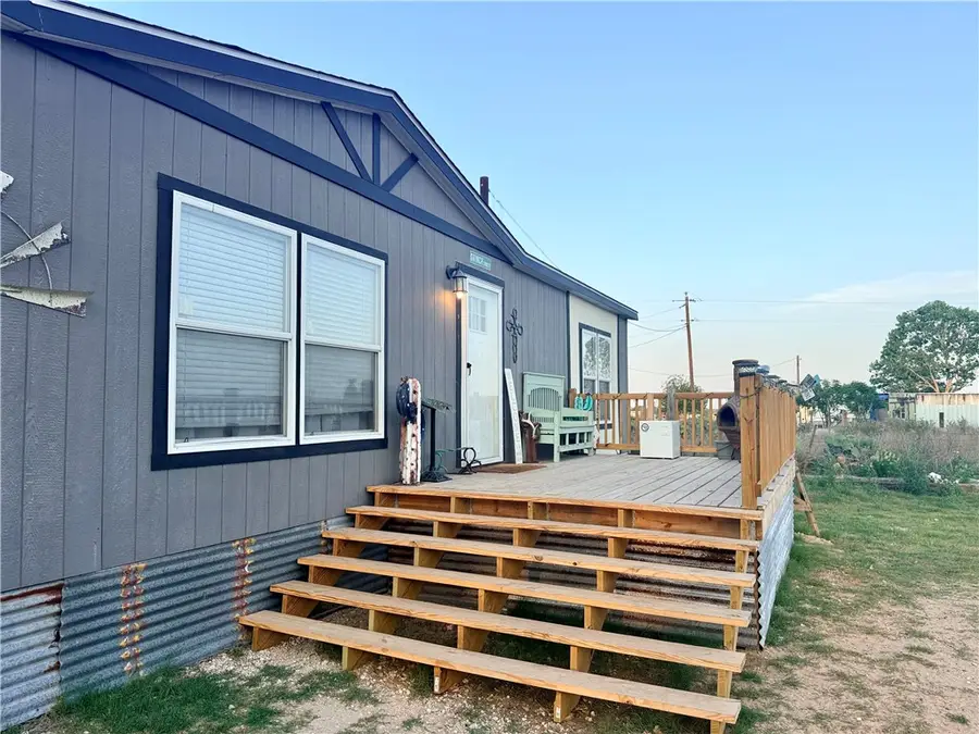 490 Hernandez Road, Poteet, TX 78065 - #2