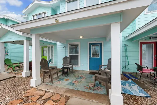 2120 11th Street #302, Port Aransas, TX 78373