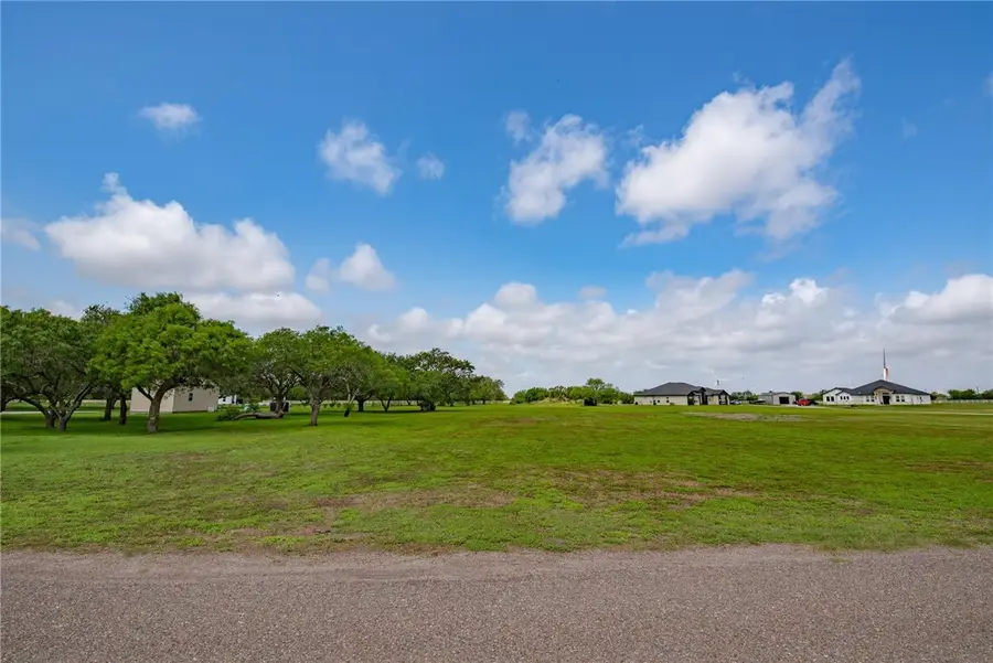957 Santa Cruz, Corpus Christi, TX 78415 - #3