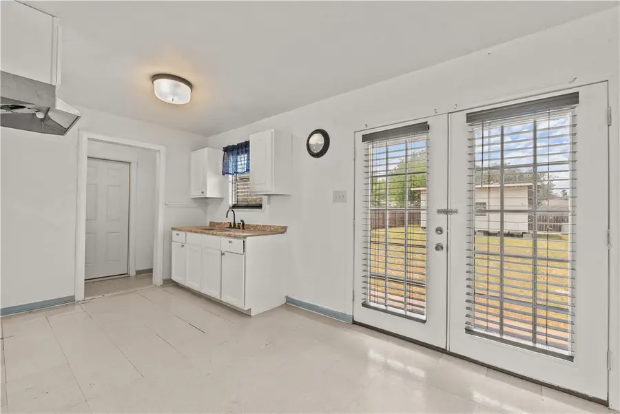 1208 W 2nd Street, Alice, TX 78332 - #3