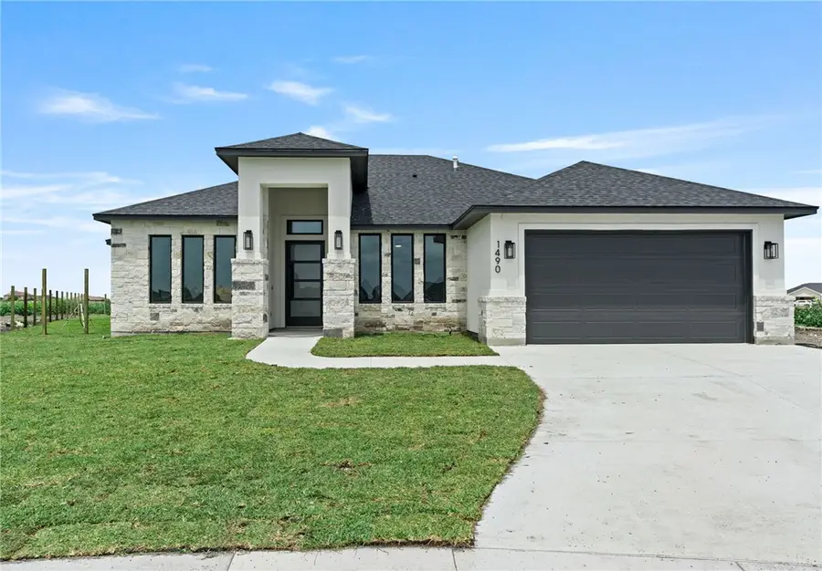 1490 Irigoyen Ct, Corpus Christi, TX 78415 - #2