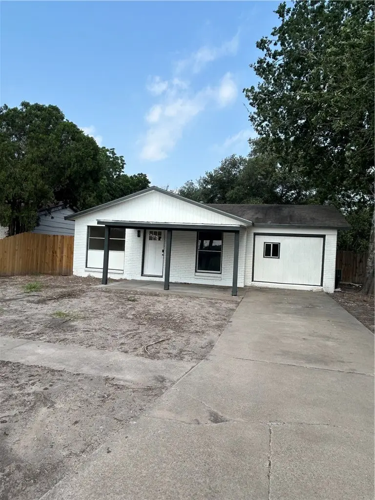 1105 Fairview Drive, Kingsville, TX 78363 - #2