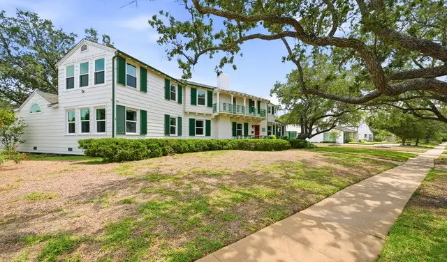 201 Louisiana Avenue, Corpus Christi, TX 78404 - #2