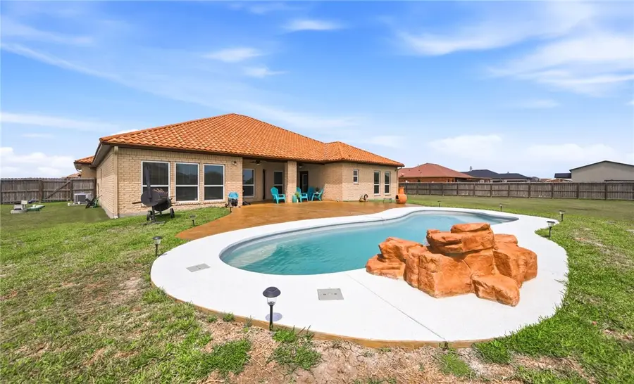 2504 Balchuck, Corpus Christi, TX 78415 - #2