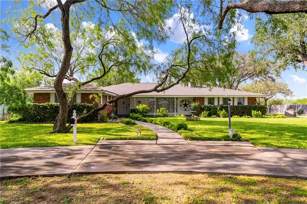 203 W Trant, Kingsville, TX 78363