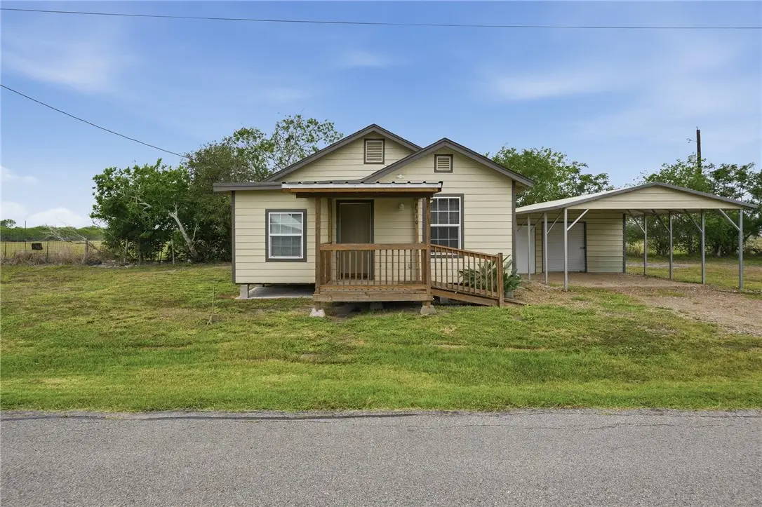 310 Driscoll Street, Woodsboro, TX 78393 - #1
