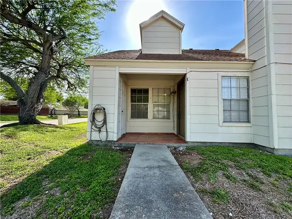 7202 Mansions Drive #E3, Corpus Christi, TX 78414
