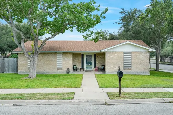 6205 Londonderry Drive, Corpus Christi, TX 78415
