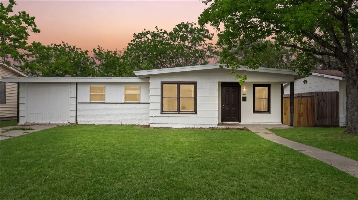 1506 Crosby Street, Portland, TX 78374 - #1