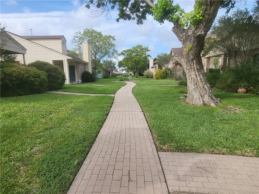 3025 Quail Springs, Corpus Christi, TX 78414 - #3