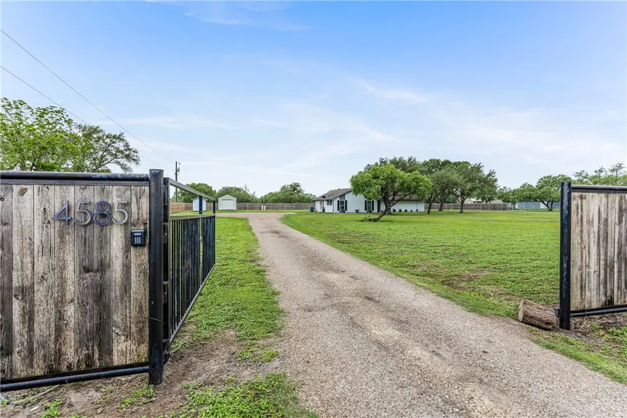 4585 County Road 56, Robstown, TX 78380 - #2
