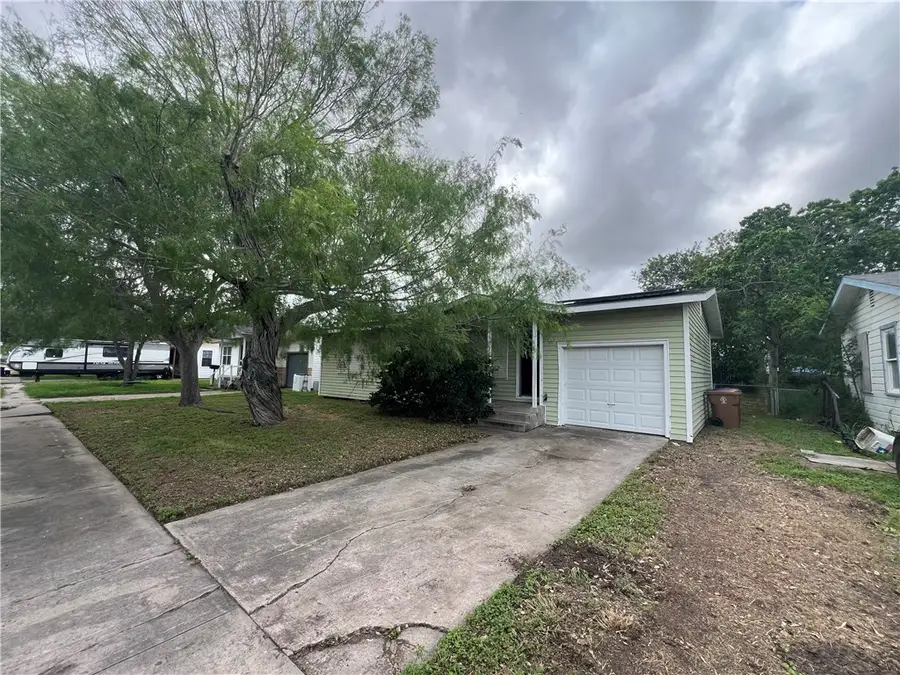 921 Ronald Drive, Corpus Christi, TX 78412 - #3