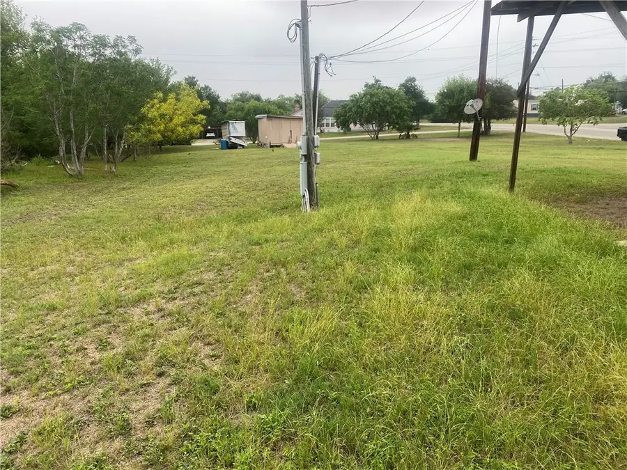908 Power, Refugio, TX 78377 - #2