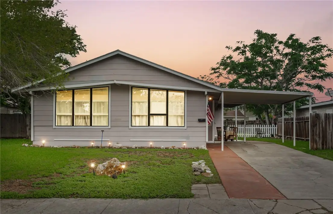 1645 Brentwood Drive, Corpus Christi, TX 78415 - #1