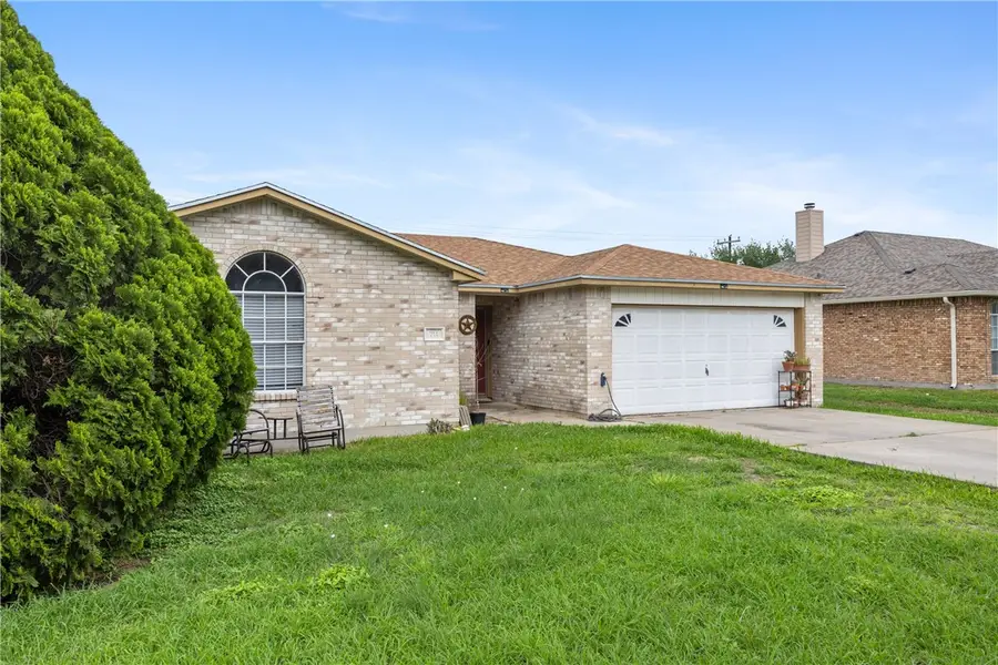 711 Aurora Street, Bishop, TX 78343 - #3
