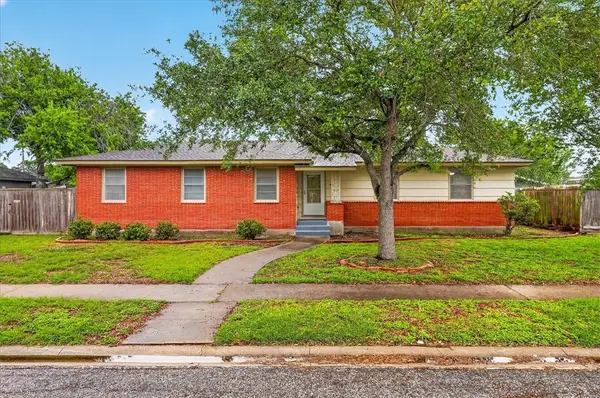 473 University Drive, Corpus Christi, TX 78412