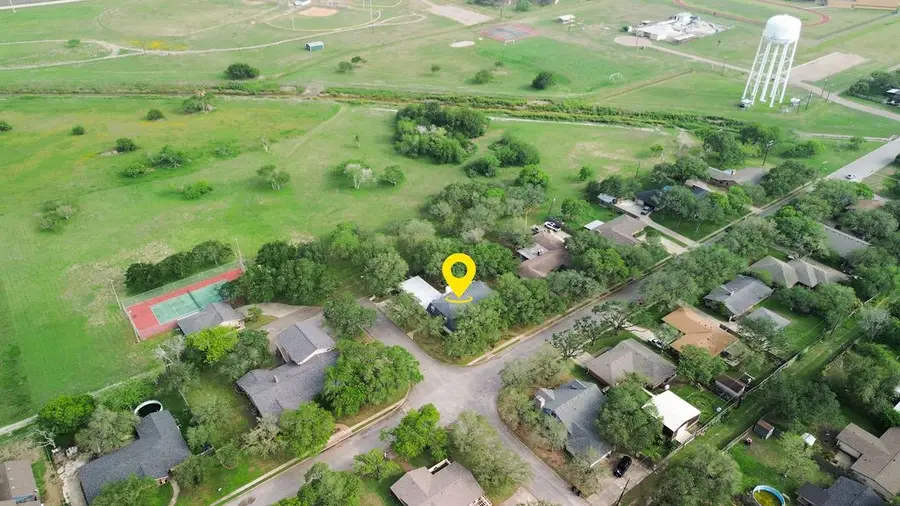 638 Retama Avenue, Taft, TX 78390 - #3