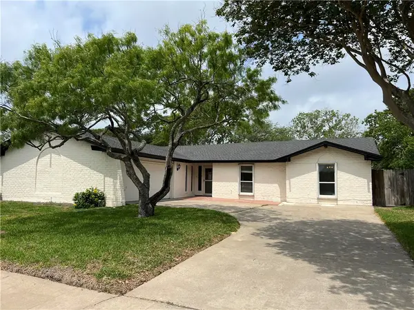 105 Chispa Drive, Portland, TX 78374