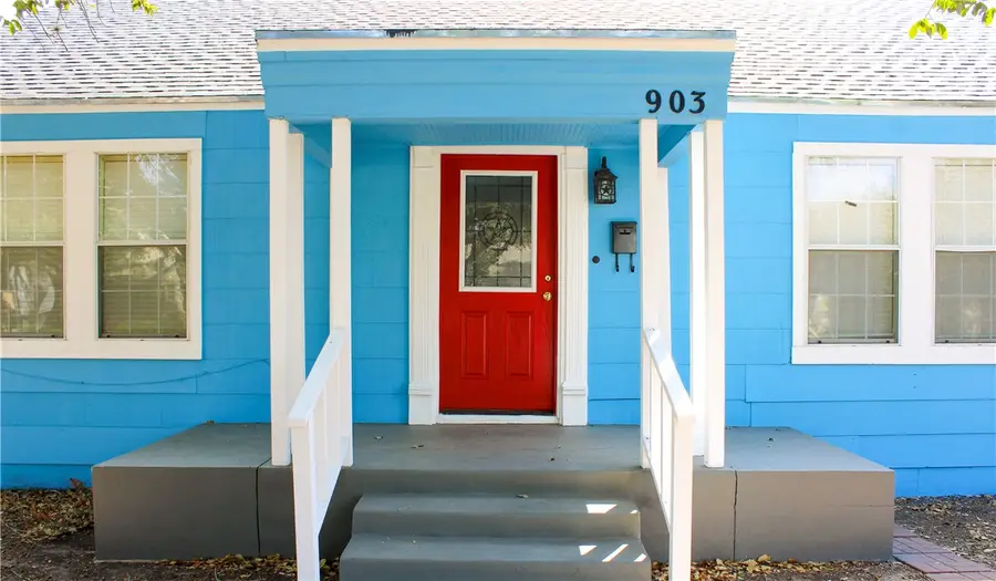 903 W Alice Avenue, Kingsville, TX 78363 - #2