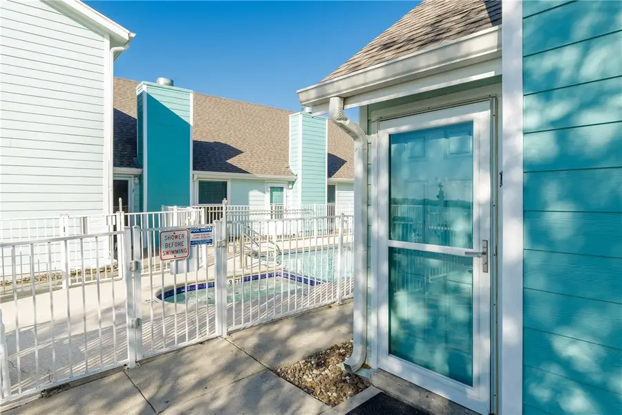 15201 Leeward Drive #A-1, Corpus Christi, TX 78418 - #2