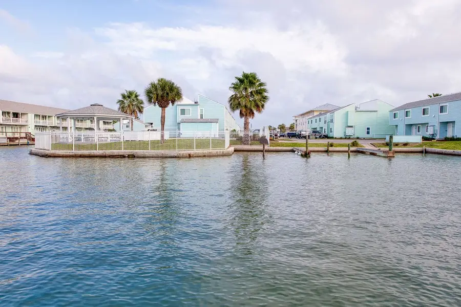 303 Nassau Drive, Rockport, TX 78382 - #2