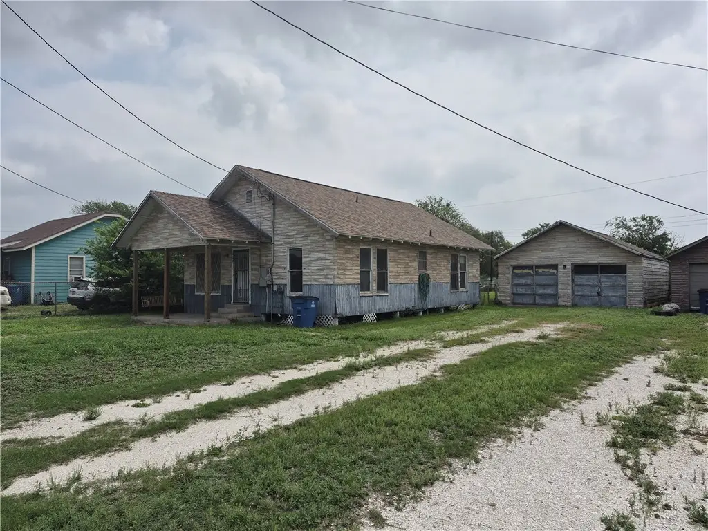202 N Gregory Street, Gregory, TX 78359 - #1
