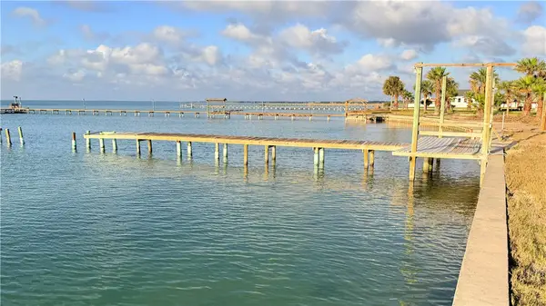 3825 Loop 1781, Rockport, TX 78382