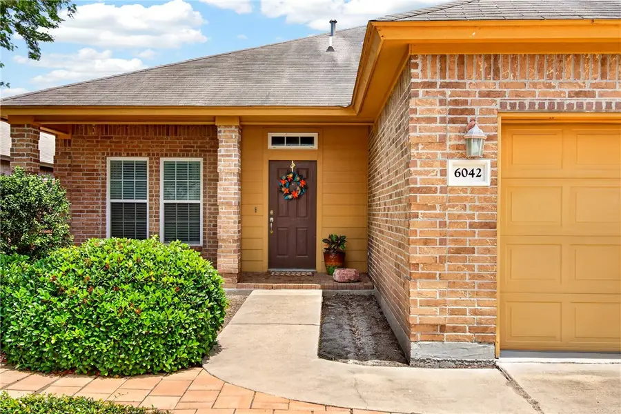 6042 Natchez Drive, Corpus Christi, TX 78414 - #2