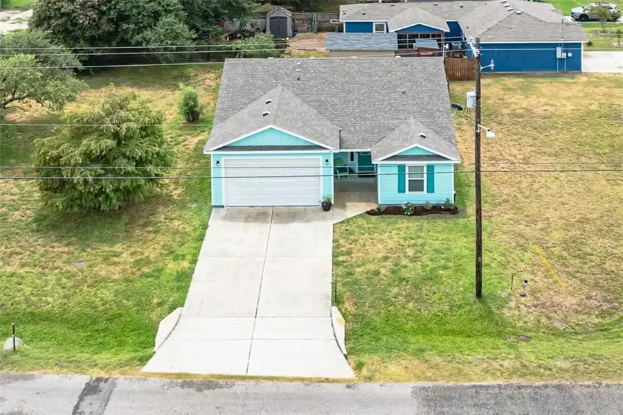 1411 E Linden Street, Rockport, TX 78382 - #3