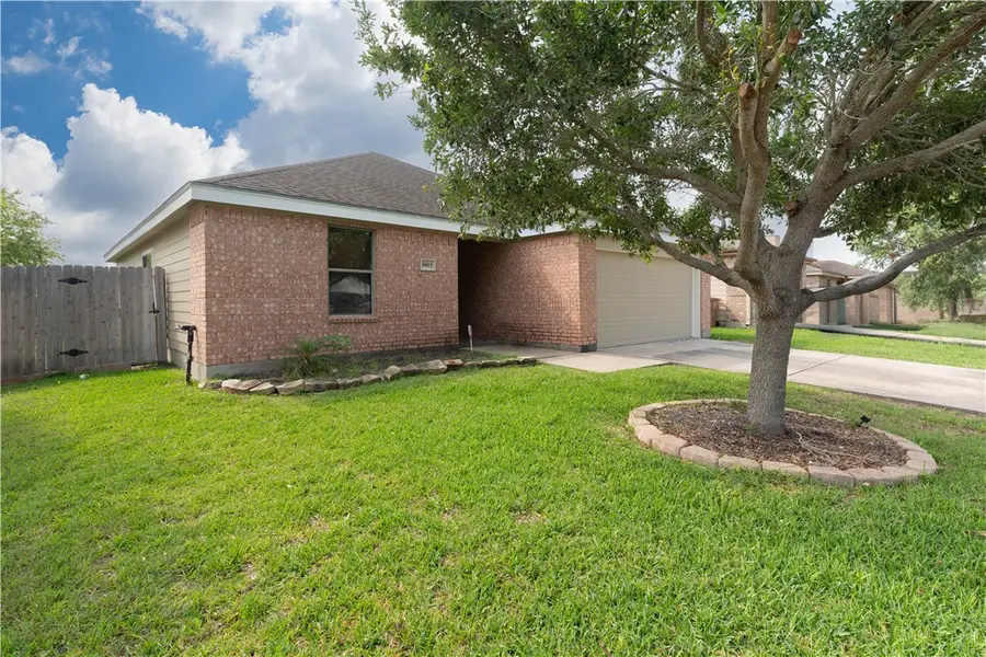 6803 Fox Hill Drive, Corpus Christi, TX 78413 - #2
