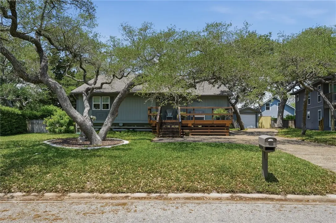 2104 Crescent Drive, Rockport, TX 78382 - #1