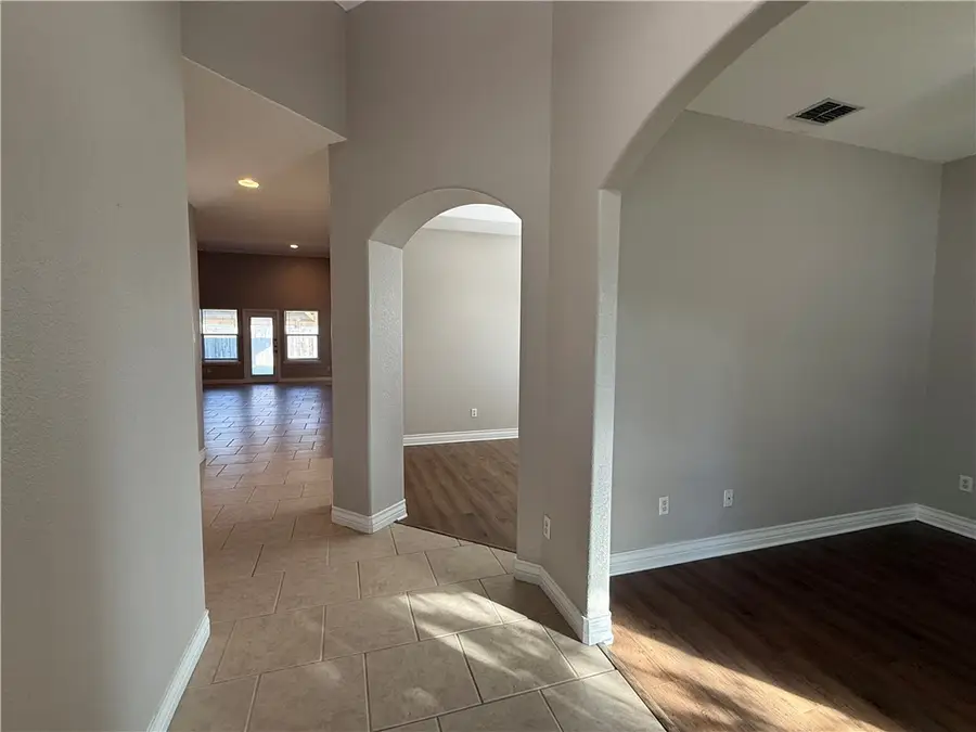 2517 Scabbard Drive, Corpus Christi, TX 78414 - #3