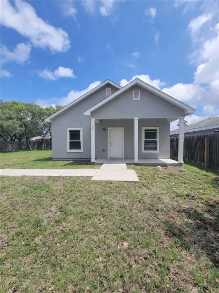 104 Pelican Avenue, Aransas Pass, TX 78336 - #1