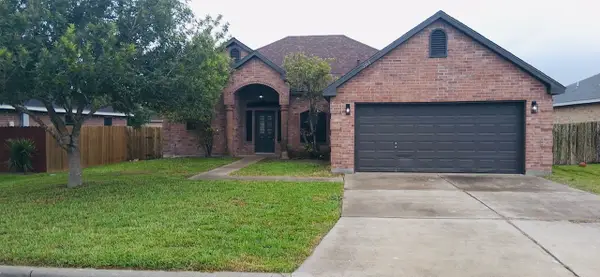 2103 Brook Ln, Kingsville, TX 78363
