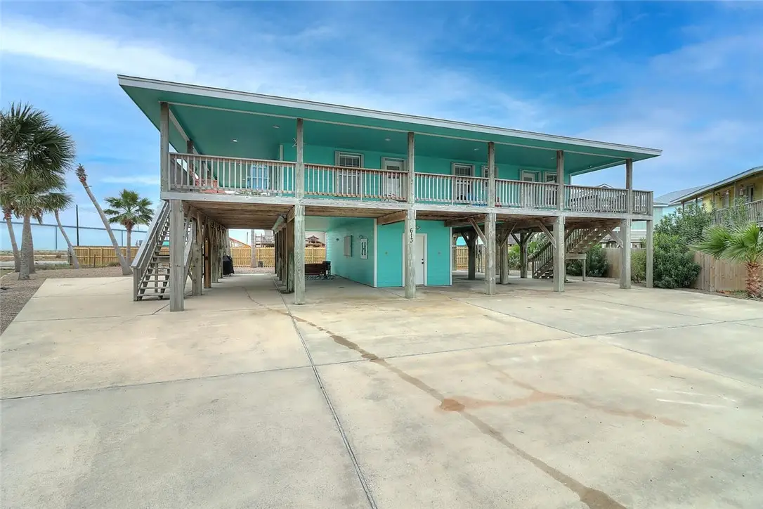 613 Pelican, Port Aransas, TX 78373 - #1