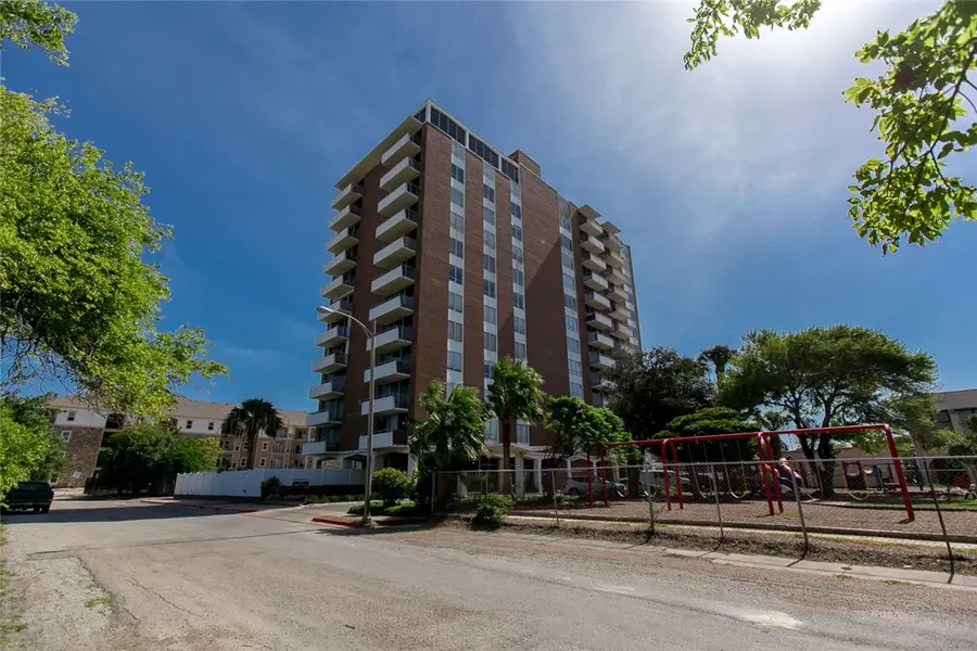 715 S Upper Broadway #1103, Corpus Christi, TX 78401 - #2
