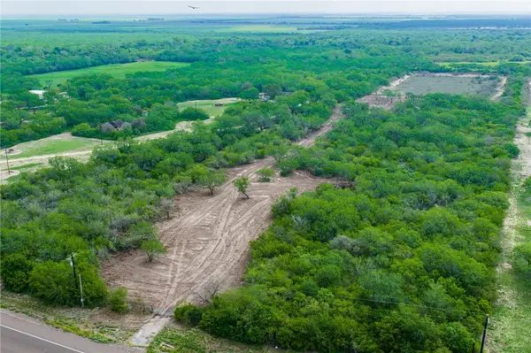 0123 N Highway 281, Alice, TX 78355