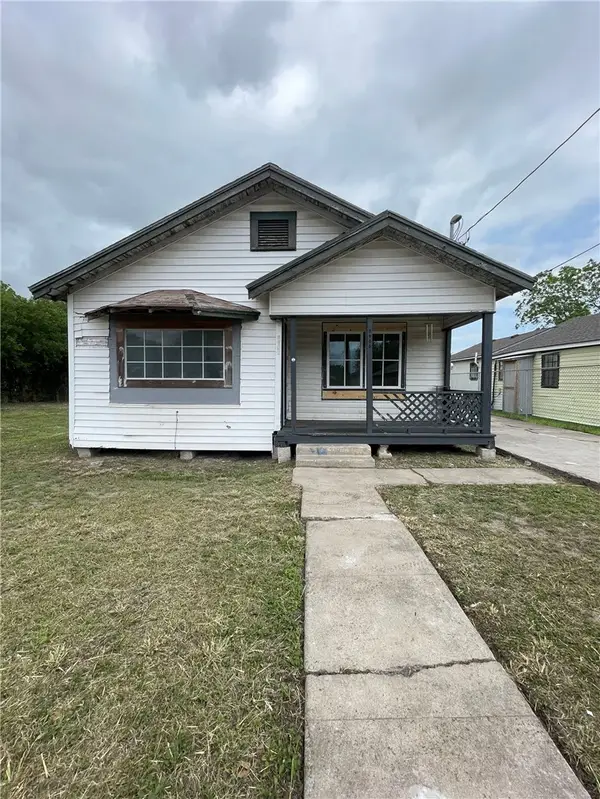 2906 Coleman Avenue, Corpus Christi, TX 78405