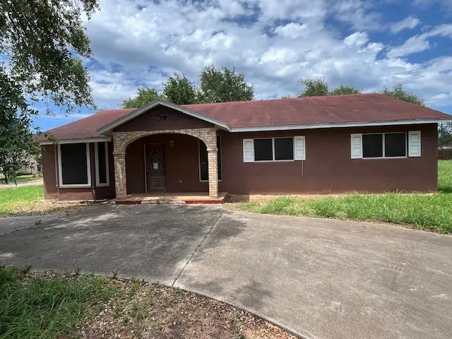 710 W Kohler Street, Hebbronville, TX 78361 - #1