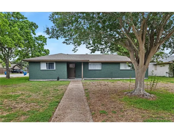 102 Terlingua Drive, Portland, TX 78374