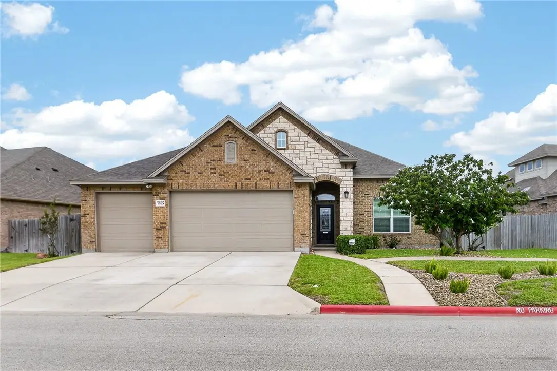 7805 Rancho Vista Boulevard W, Corpus Christi, TX 78414 - #1
