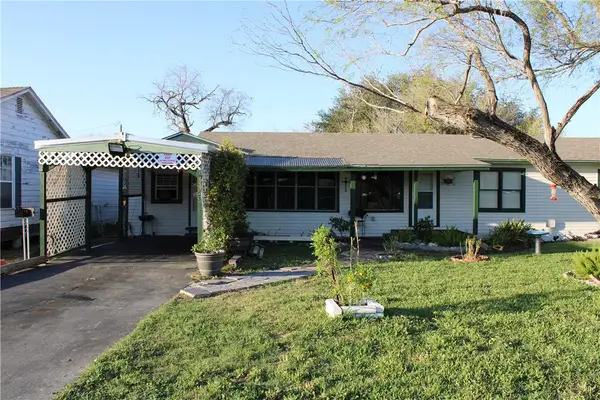 316 E Hoffman Avenue, Kingsville, TX 78363