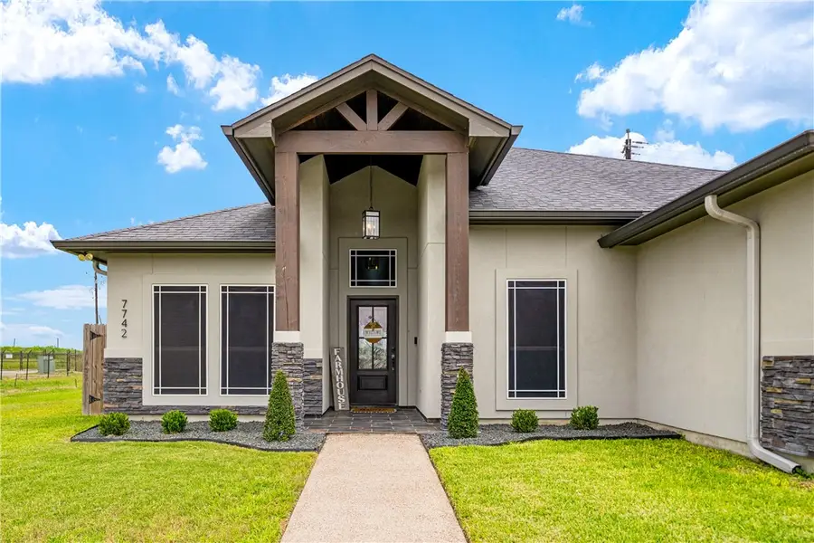 7742 Krypton Drive, Corpus Christi, TX 78414 - #3