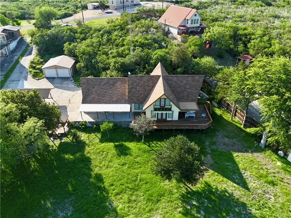 254 Vista Drive, Sandia, TX 78383