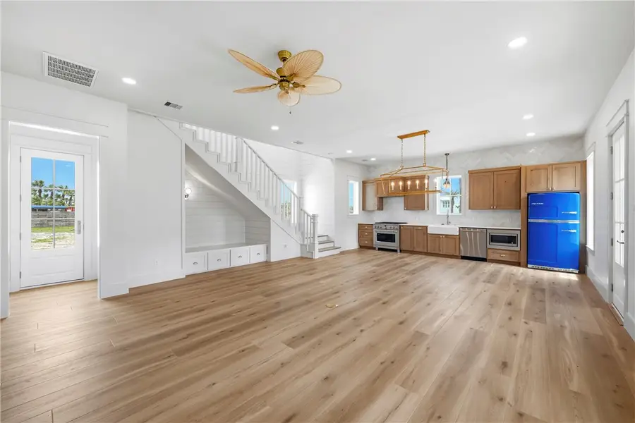 201 Laughing Gull Lane #C, Port Aransas, TX 78373 - #3