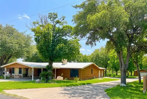 155 Harbor Circle, Mathis, TX 78368